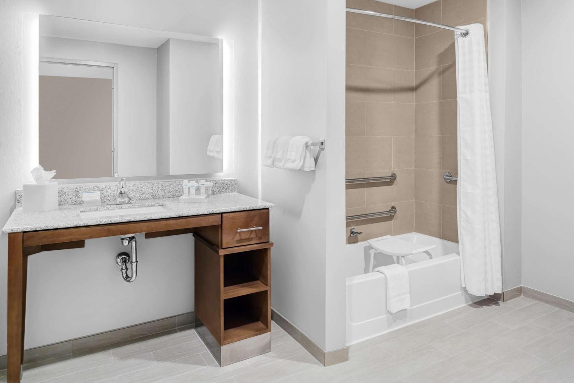 Homewood Suites By Hilton Wauwatosa Milwaukee Extérieur photo